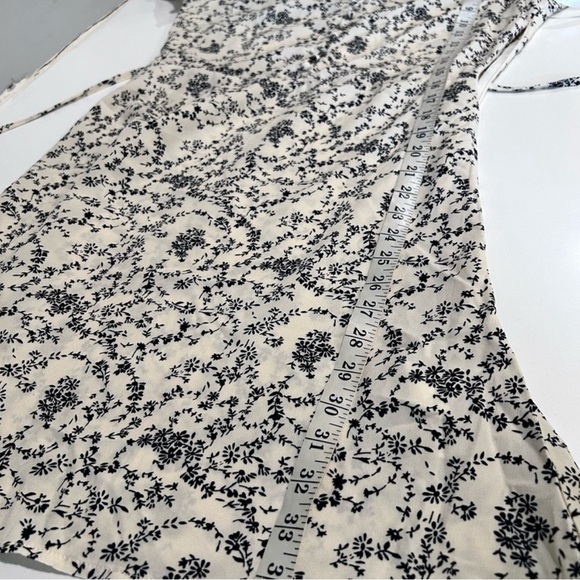 MISSGUIDED floral short sleeve dress - Picture 12 of 13